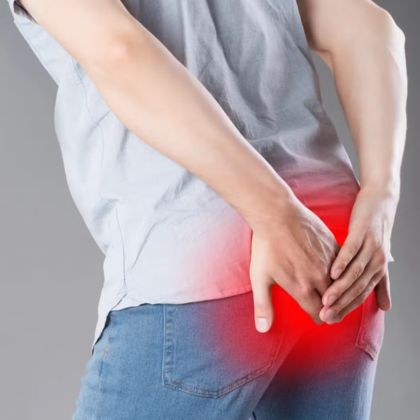 Ból lub dyskomfort w okolicach odbytu